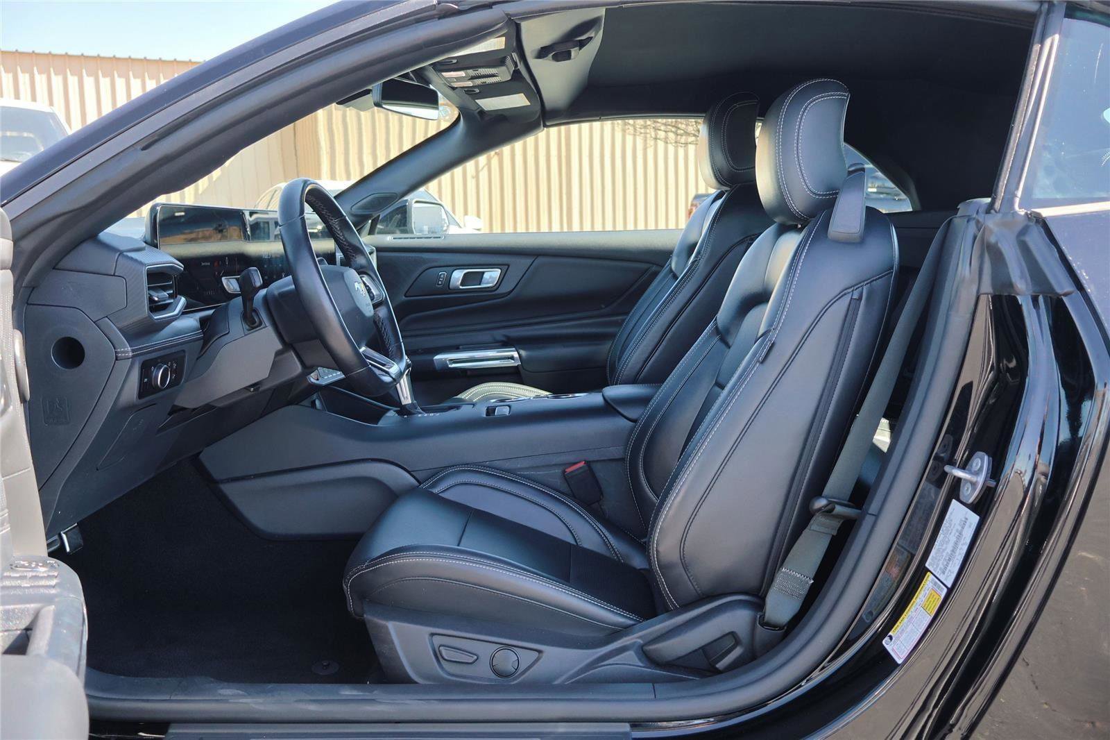 Certified 2025 Ford Mustang Premium image 11