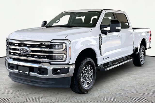 Used 2024 Ford F250 Lariat AWD/4WD image 3