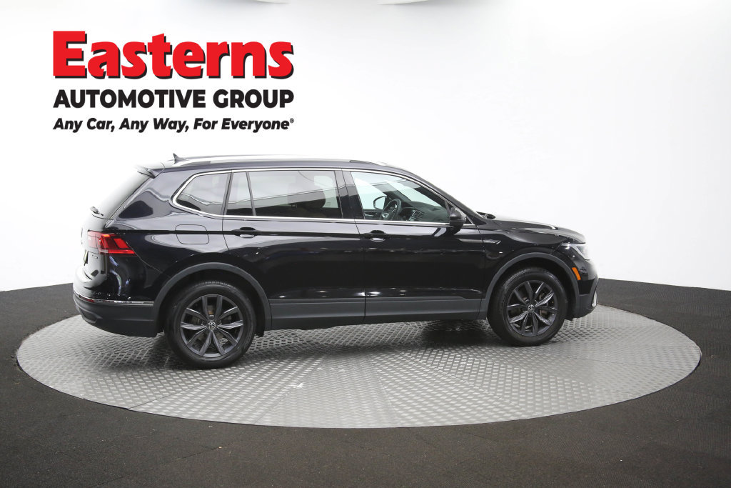 Used 2023 Volkswagen Tiguan SE AWD/4WD image 45