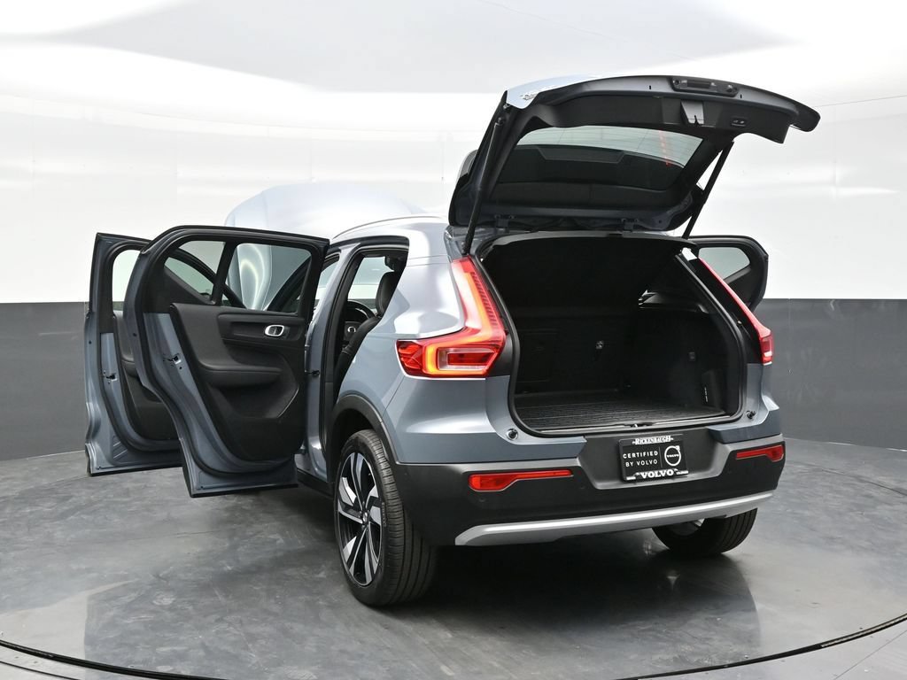 Used 2023 Volvo XC40 B5 Ultimate w/ Protection Package Premier AWD/4WD image 42