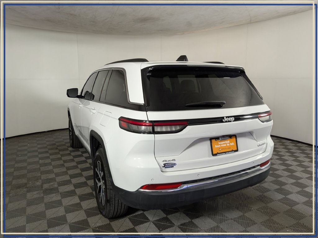 Certified 2025 Jeep Grand Cherokee Limited AWD/4WD image 4