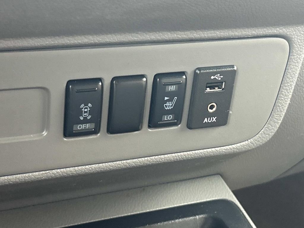 Used 2018 Nissan NV 3500 SL image 28