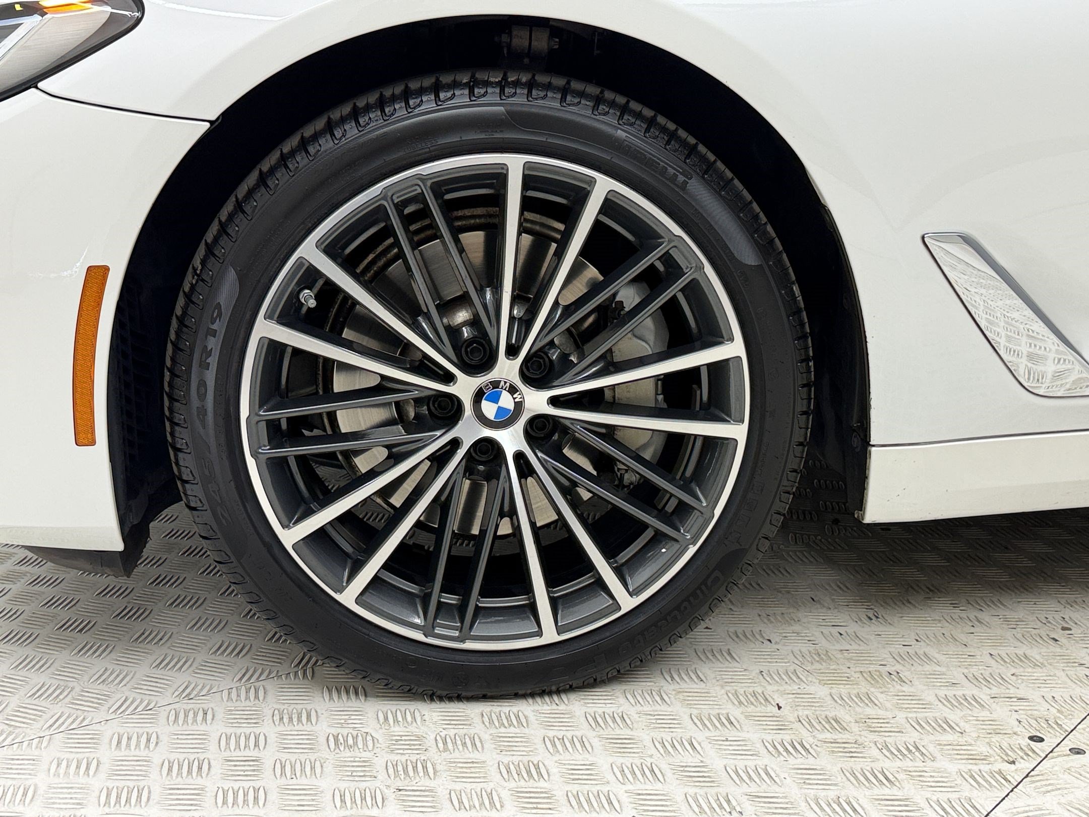 Certified 2023 BMW 530i w/ Premium Package RWD image 13