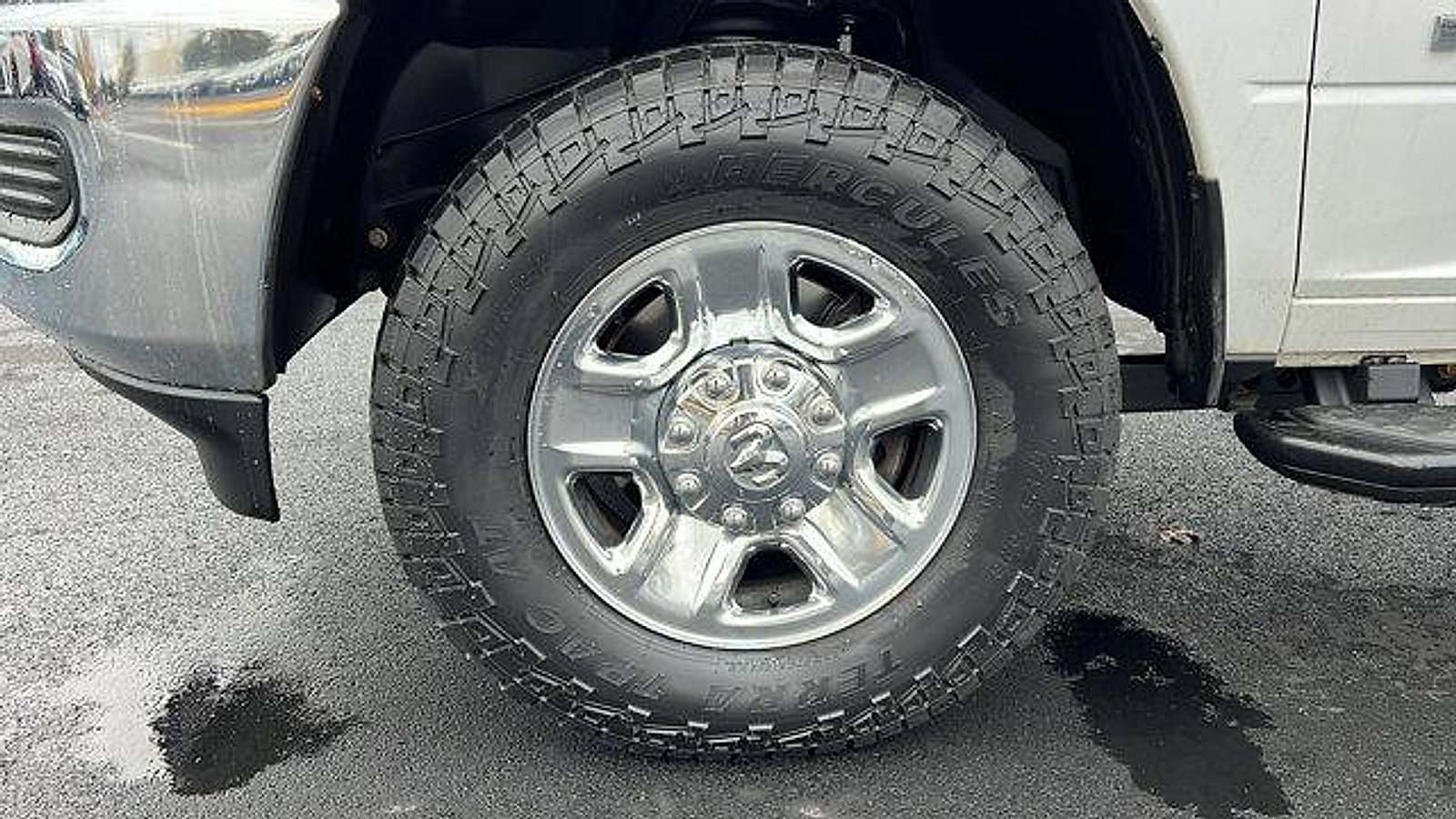 Used 2019 RAM 2500 Big Horn image 11