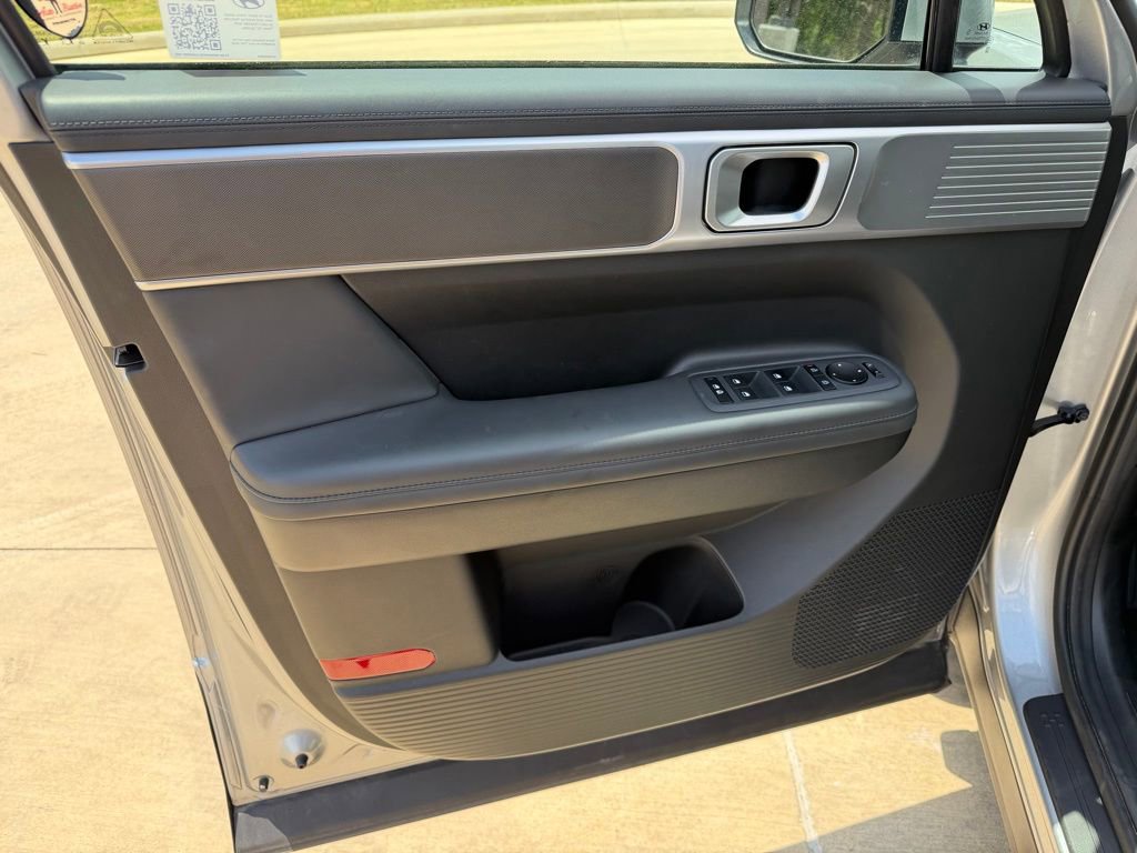 Used 2025 Hyundai Santa Fe SEL image 13