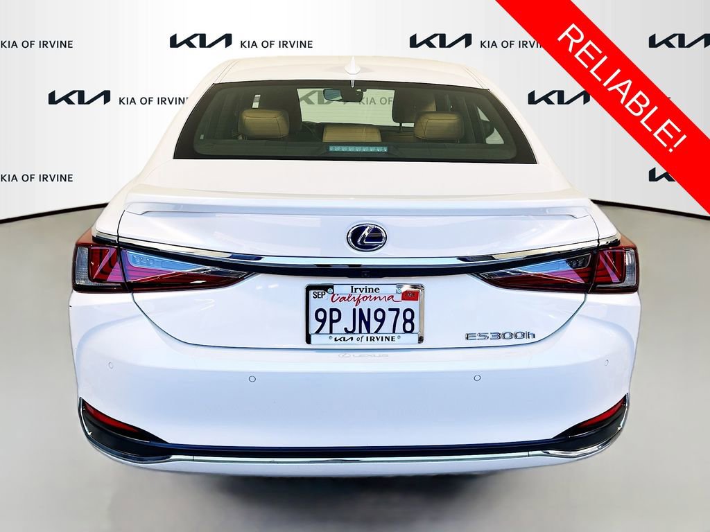Used 2021 Lexus ES 300h w/ Premium Package image 6