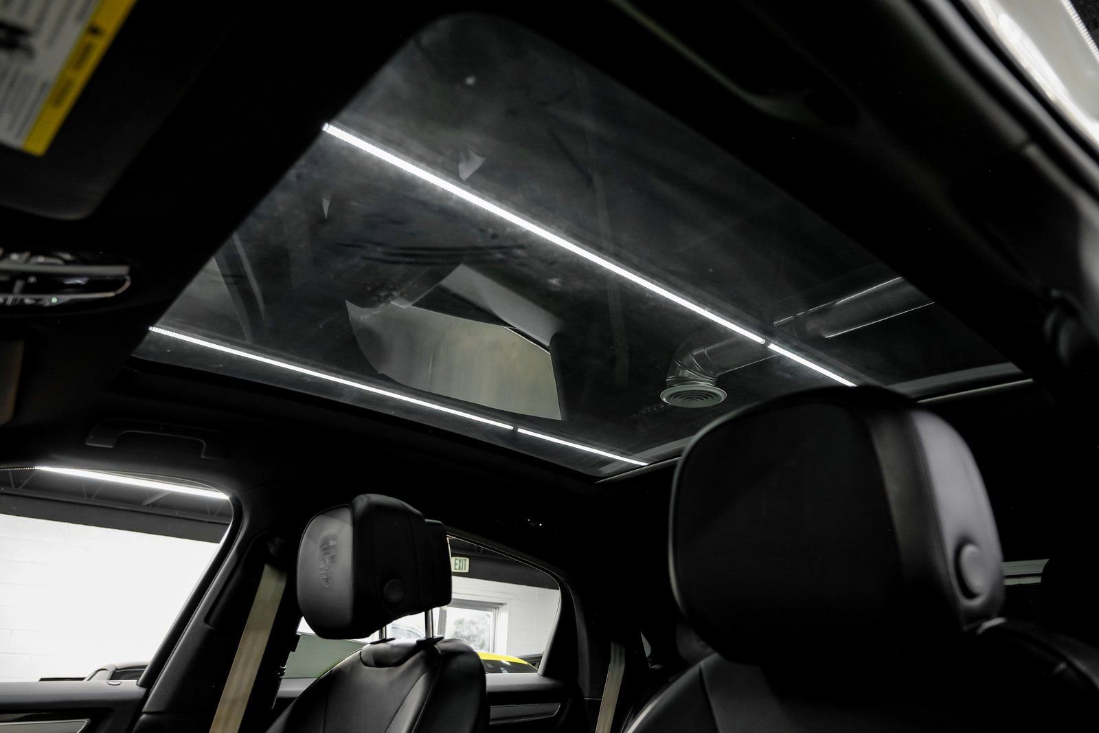 Used 2023 Porsche Cayenne Coupe image 5