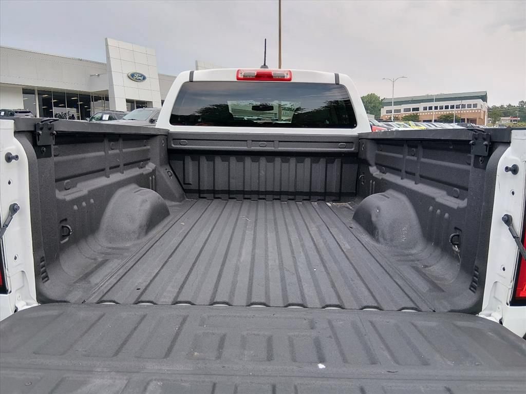 Used 2022 Chevrolet Colorado W/T AWD/4WD image 14