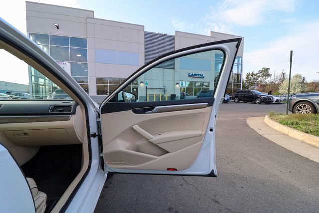 Used 2017 Volkswagen Passat 1.8T SE image 39