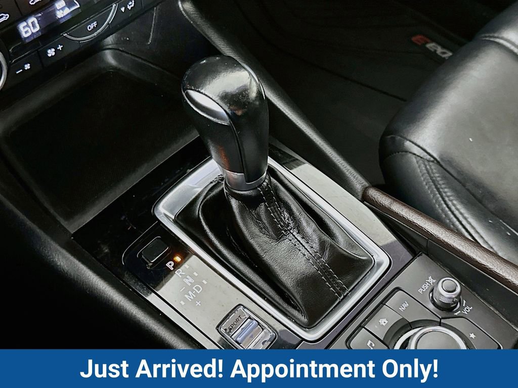 Used 2018 MAZDA MAZDA3 Touring FWD image 20