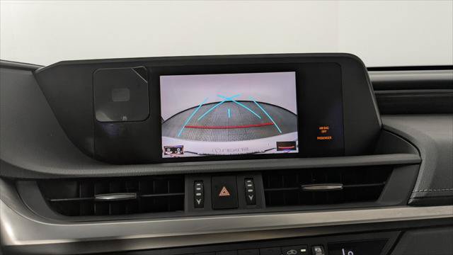 Used 2019 Lexus ES 350 w/ Premium Package FWD image 31