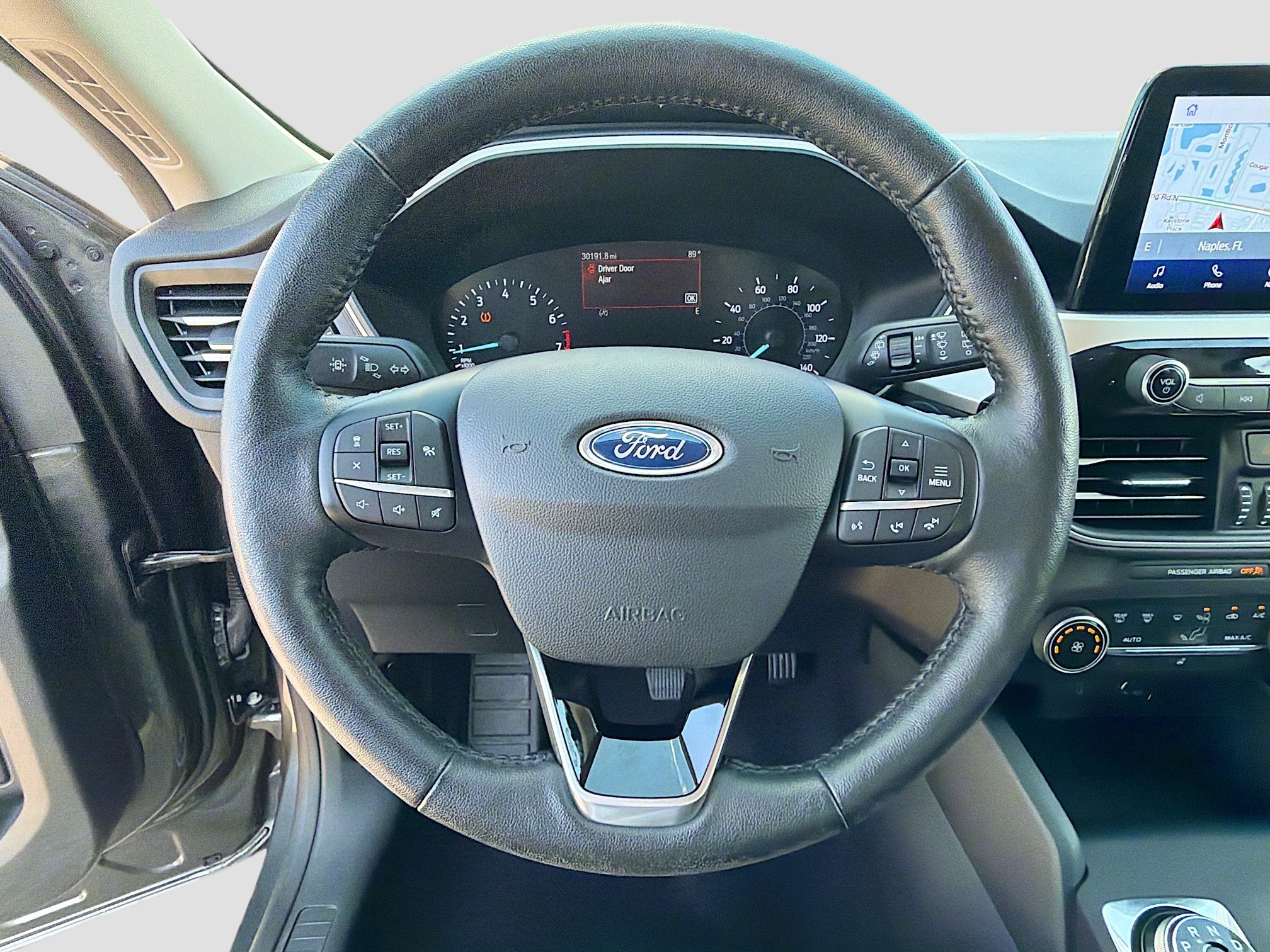 Used 2020 Ford Escape SEL image 39