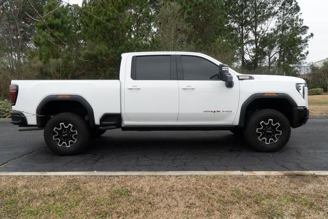 Used 2025 GMC Sierra 2500 AT4X image 2