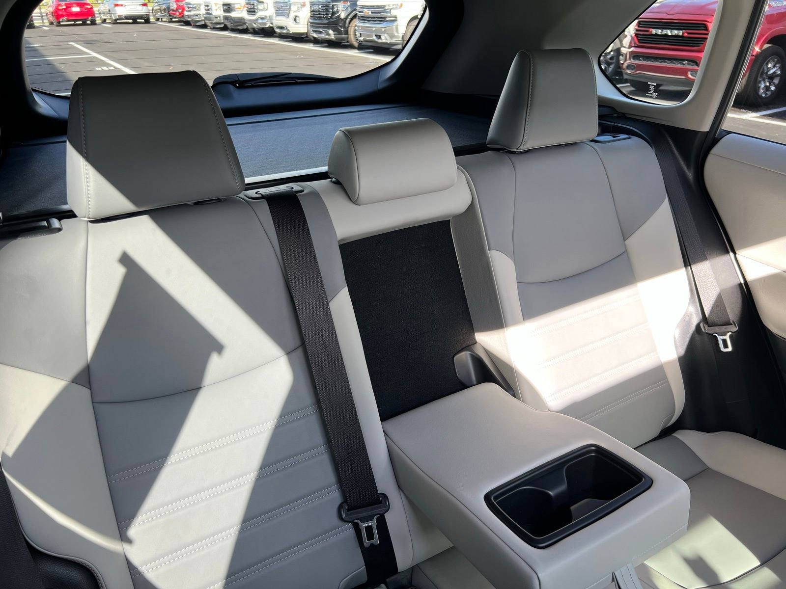 Used 2022 Toyota RAV4 XLE Premium image 52