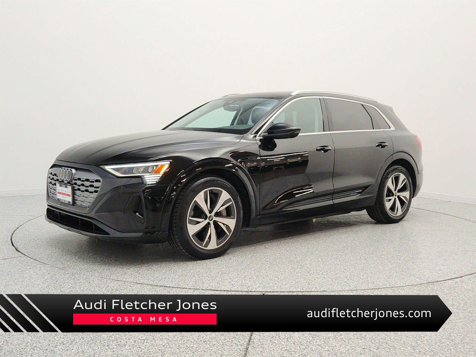 Used 2024 Audi Q8 e-tron Premium Plus w/ Premium Plus Package AWD/4WD image 1