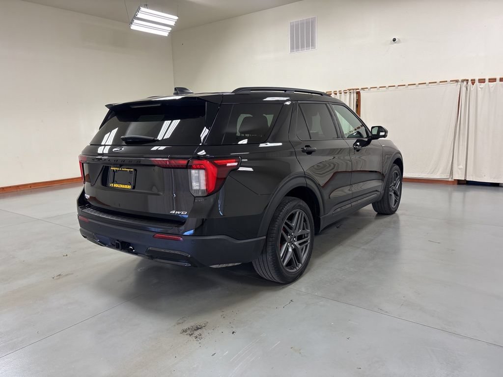 Used 2025 Ford Explorer ST-Line w/ Premium Package AWD/4WD image 7