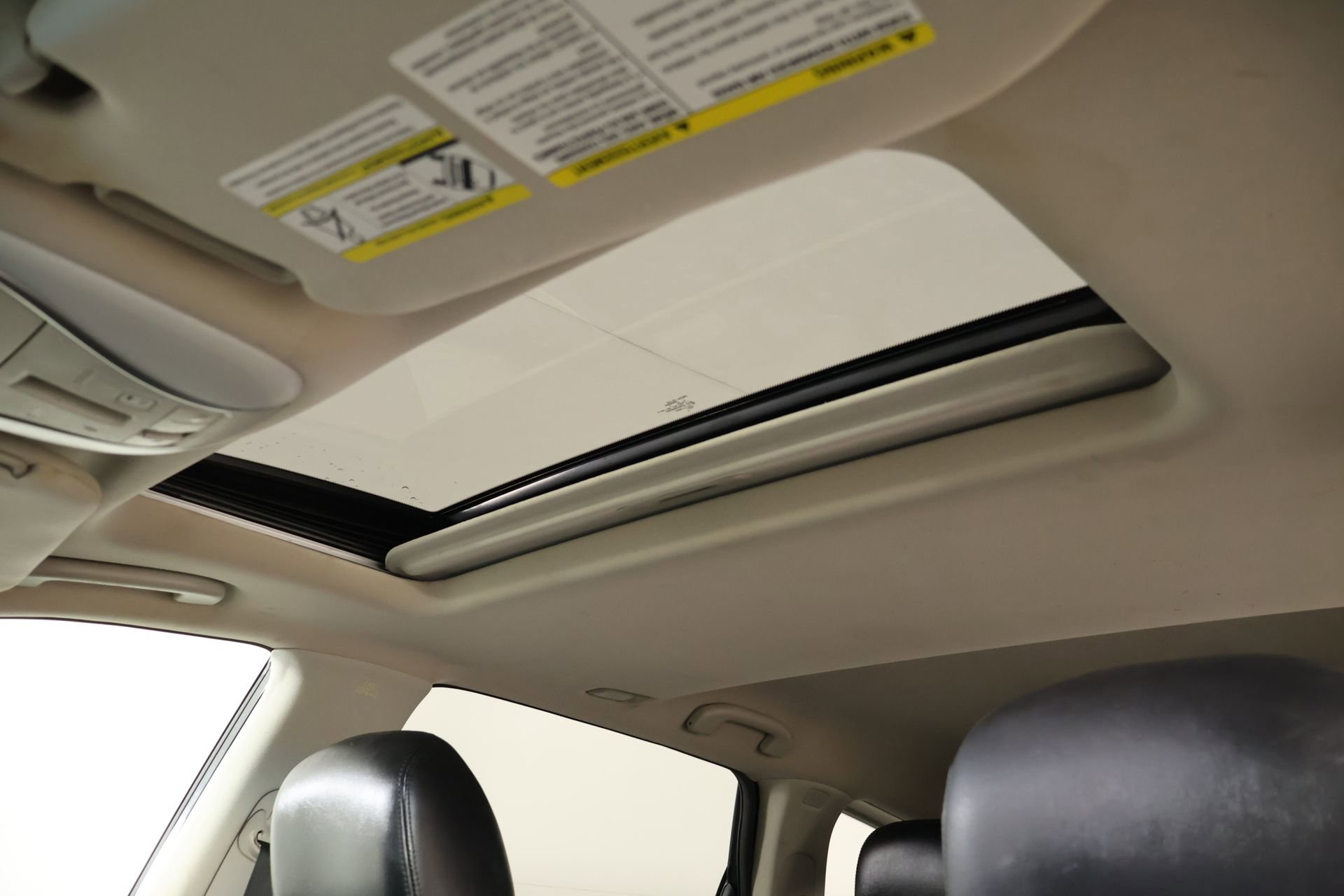 Used 2015 INFINITI QX60 AWD w/ Premium Plus Package image 17