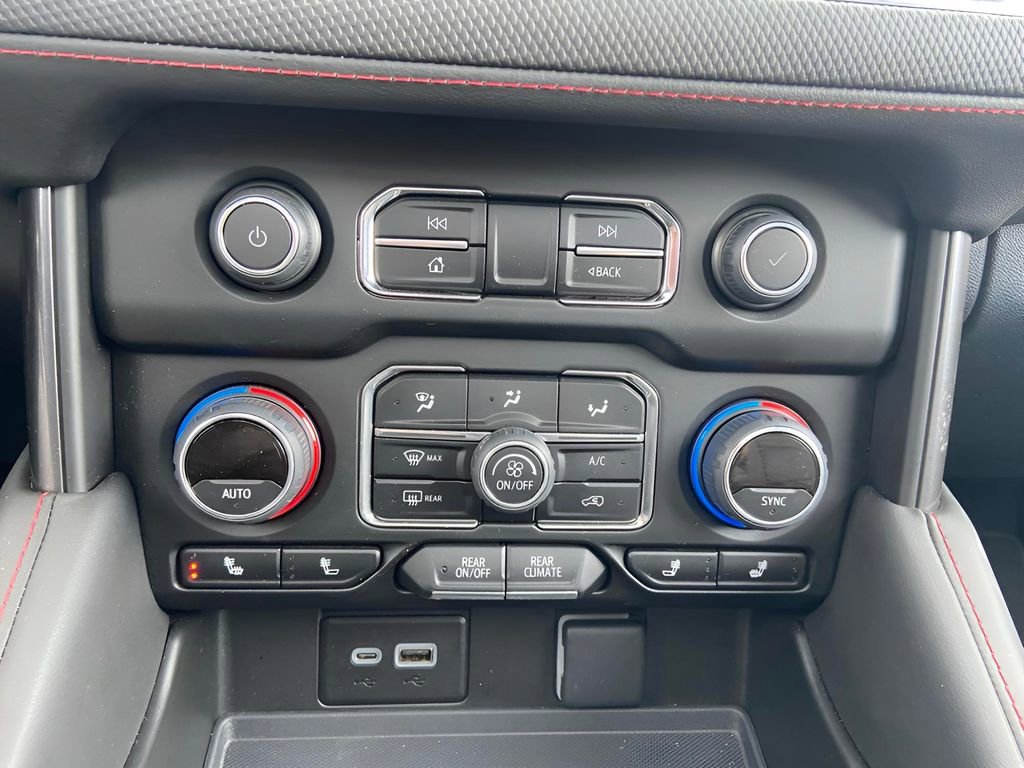 Used 2023 Chevrolet Tahoe RST image 31