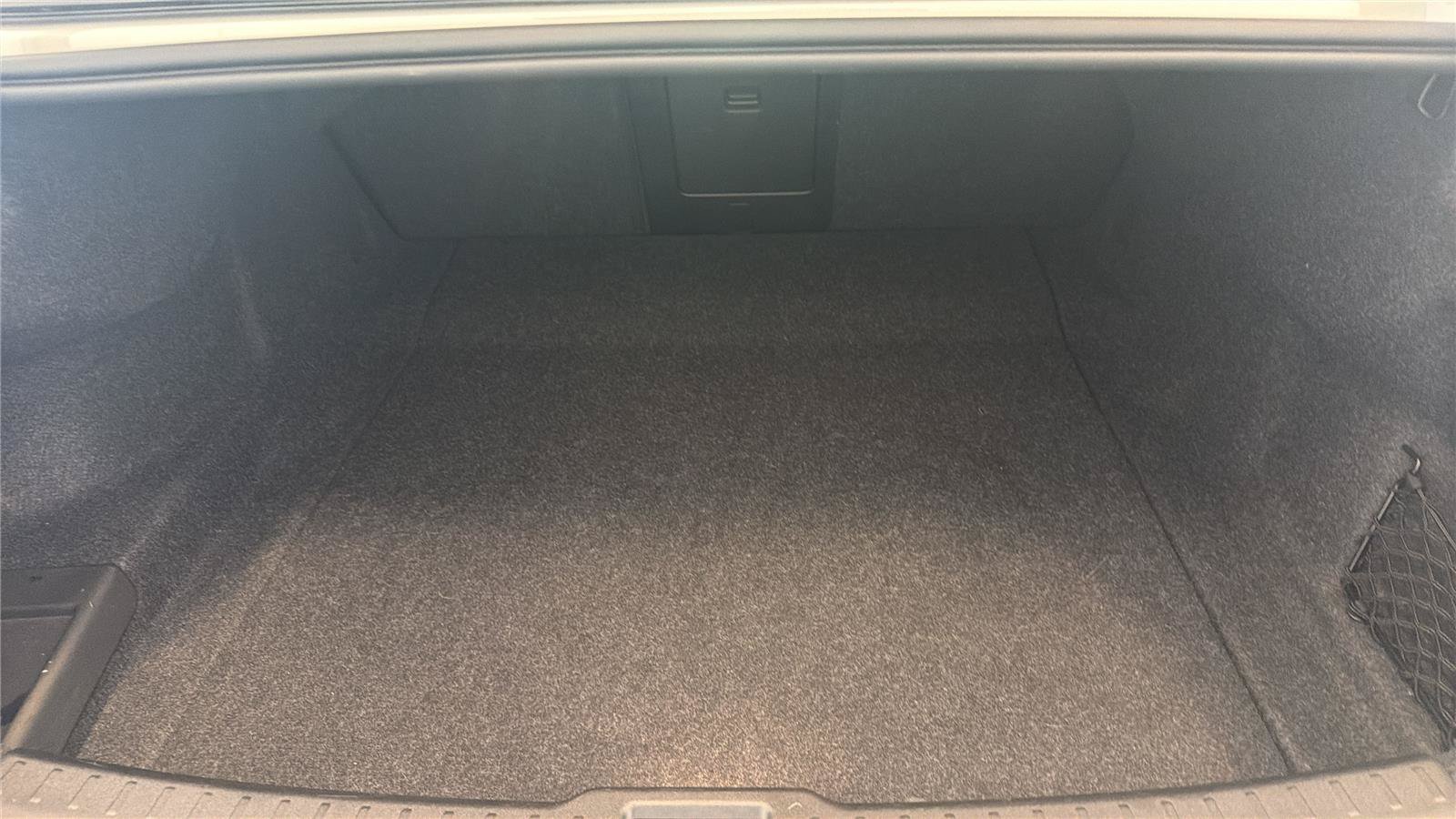 Used 2019 Volvo S60 T5 Momentum w/ Multimedia Package FWD image 12
