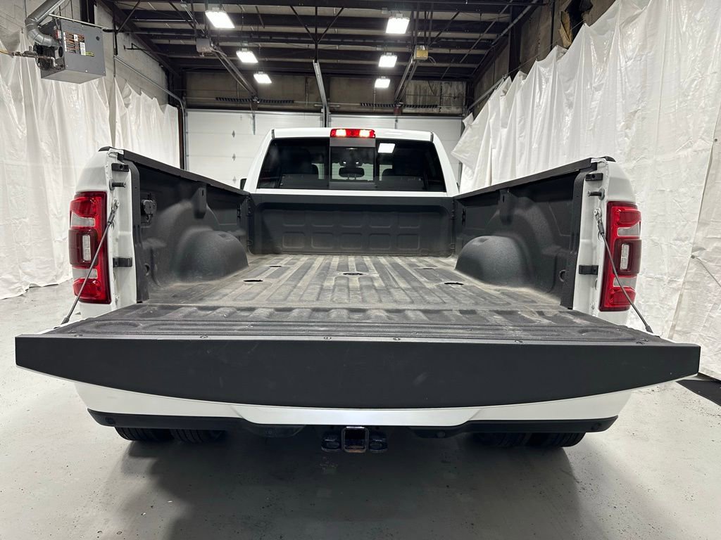 Used 2024 RAM 3500 Laramie image 47