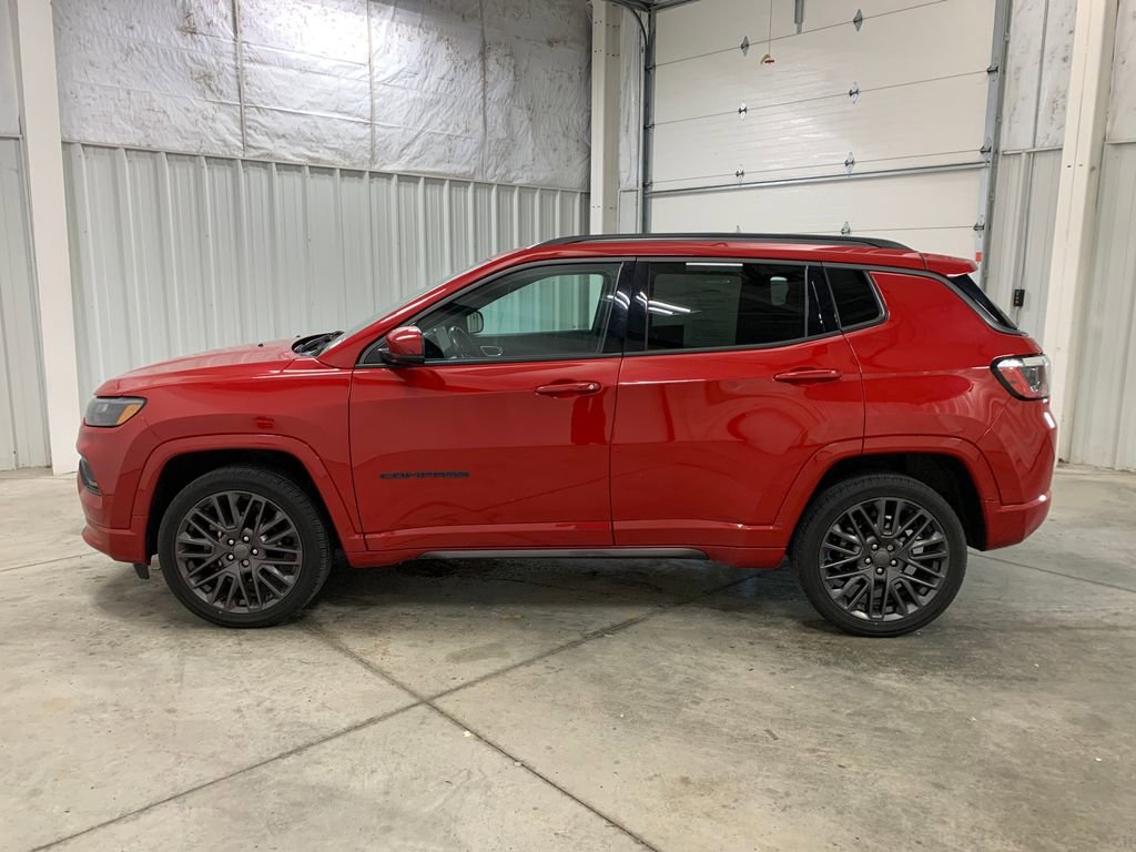 Used 2022 Jeep Compass Limited image 4