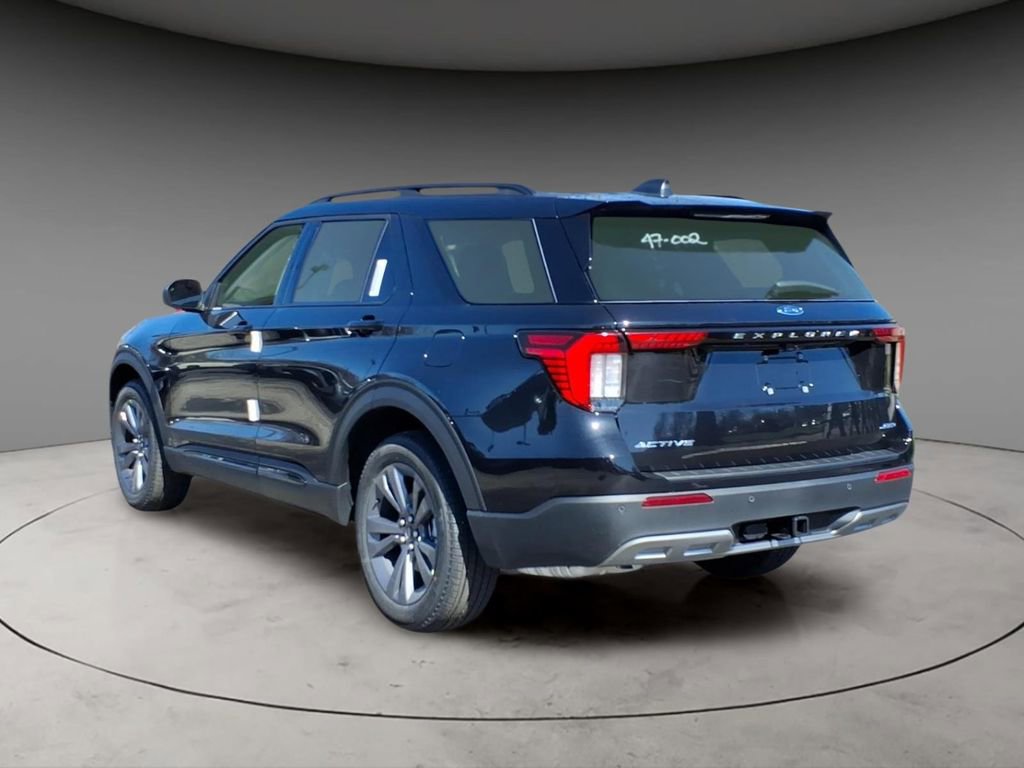 New 2026 Ford Explorer Active AWD/4WD image 3
