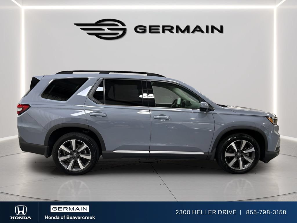 Certified 2025 Honda Pilot Touring image 9