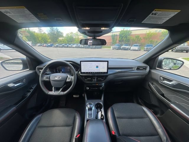 Used 2024 Ford Escape ST-Line w/ Tech Pack #1 AWD/4WD image 19