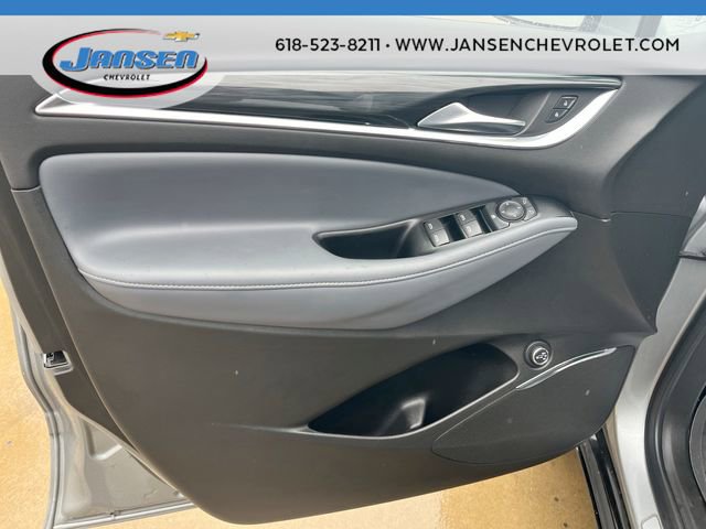 Used 2024 Buick Enclave Essence image 21