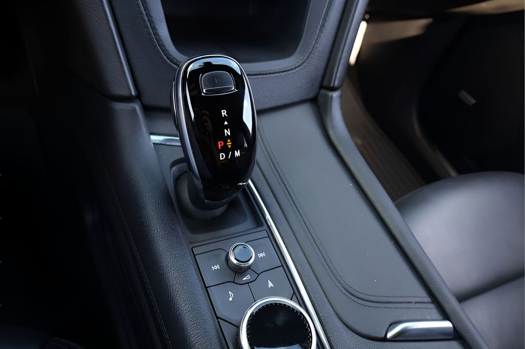Certified 2023 Cadillac XT5 Premium Luxury w/ Technology Package FWD image 26