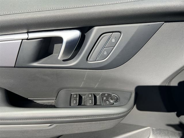 Used 2025 Buick Enclave Sport Touring FWD image 18