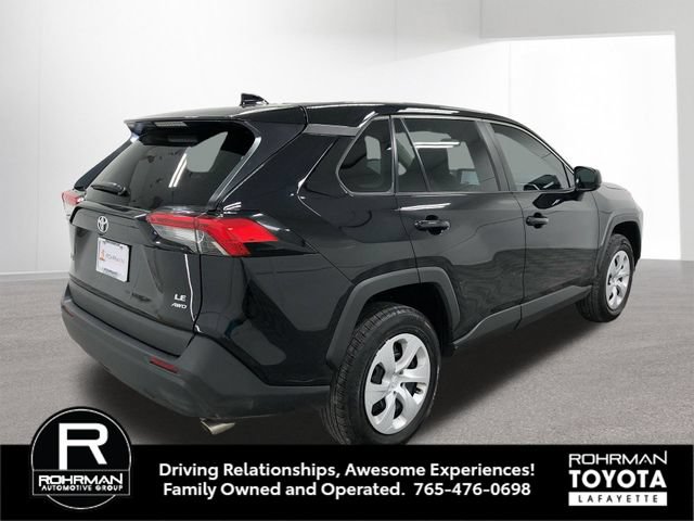 Used 2024 Toyota RAV4 LE AWD/4WD image 6