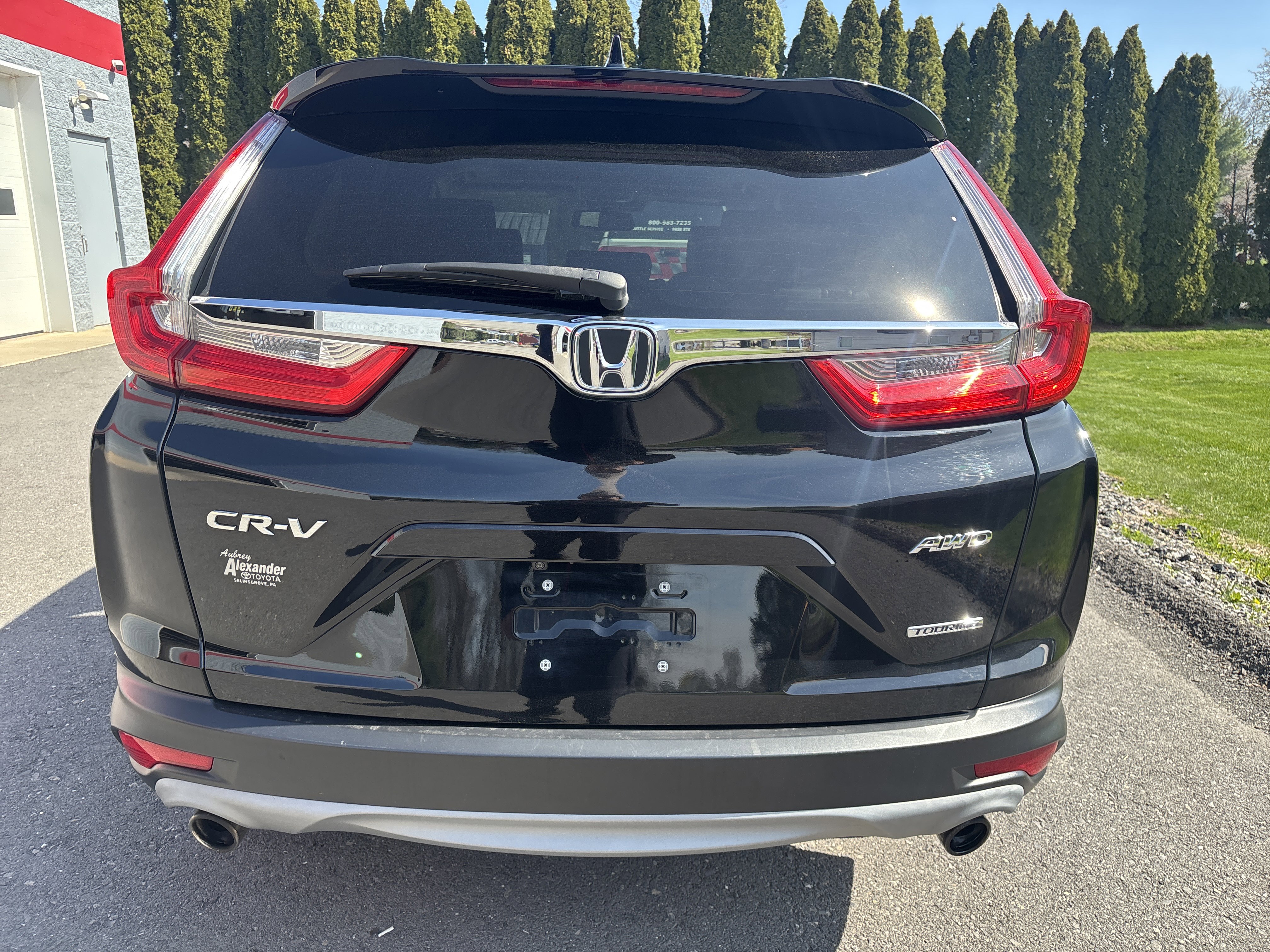 Used 2018 Honda CR-V Touring image 4