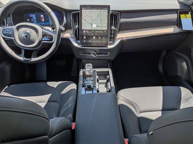 New 2026 Volvo XC90 T8 Plus w/ Protection Package AWD/4WD image 16