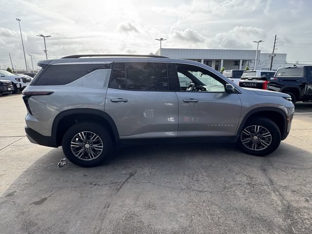 Used 2024 Chevrolet Traverse LT FWD image 4