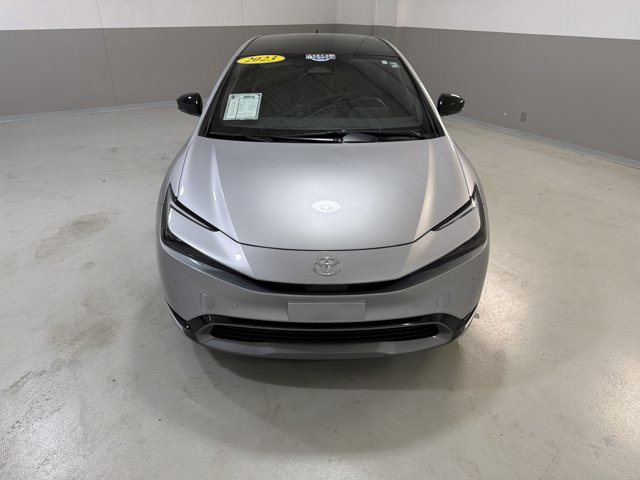 Used 2023 Toyota Prius Limited w/ Limited Premium Package FWD image 3