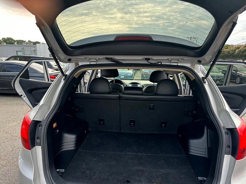 Used 2013 Hyundai Tucson GLS image 32