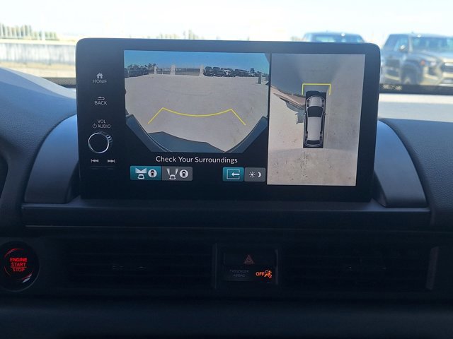 Used 2023 Honda Pilot TrailSport image 12