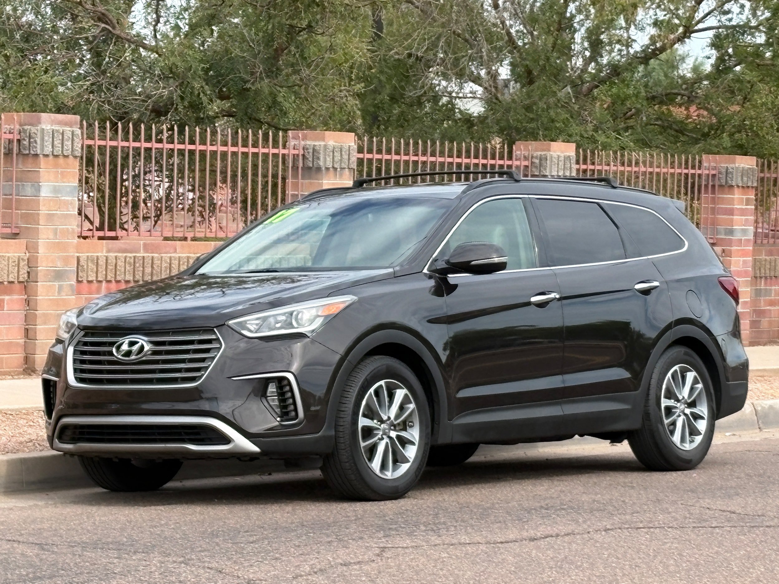 Used 2017 Hyundai Santa Fe Limited