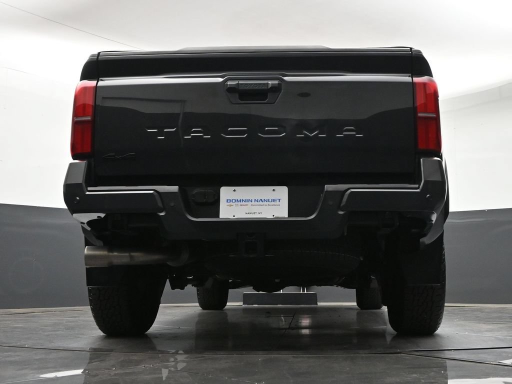 Used 2024 Toyota Tacoma TRD Off-Road w/ TRD Off Road Upgrade Package AWD/4WD image 26