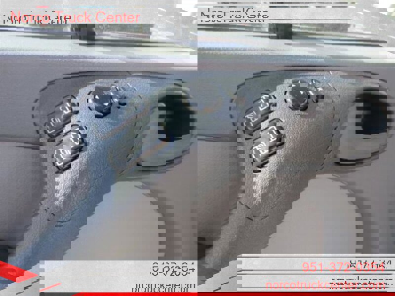 Used 2005 Dodge Sprinter 2500 image 18