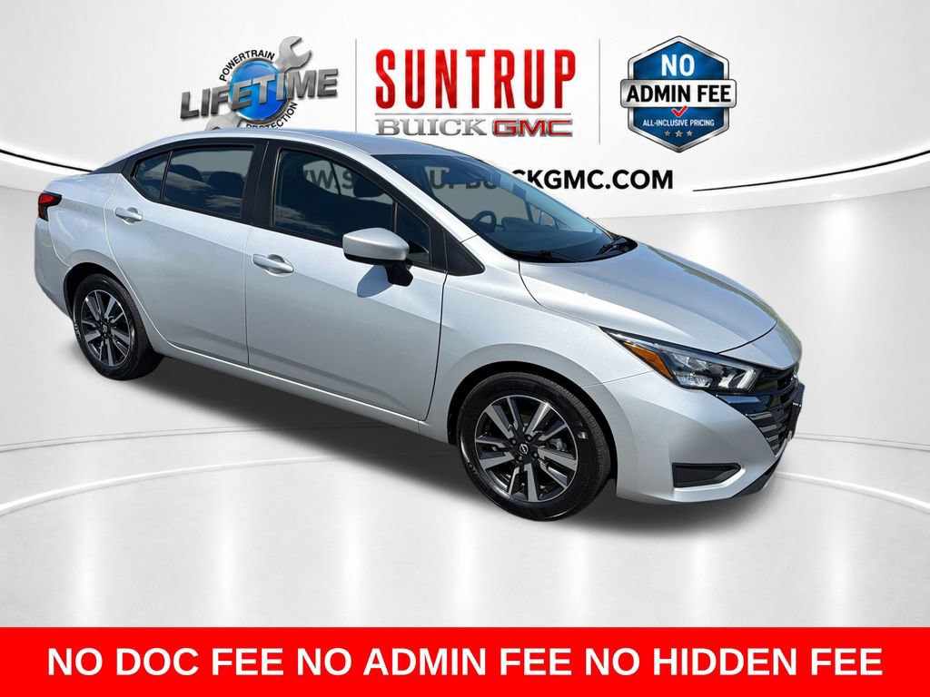 Used 2025 Nissan Versa SV FWD image 9