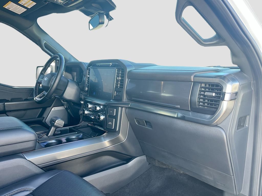 Used 2025 Ford F150 Lariat w/ Equipment Group 501A Mid image 29