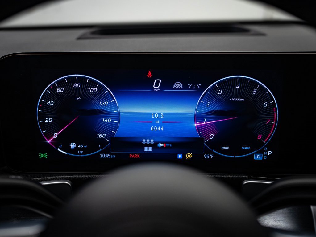 Used 2024 Mercedes-Benz GLB 250 4MATIC image 28