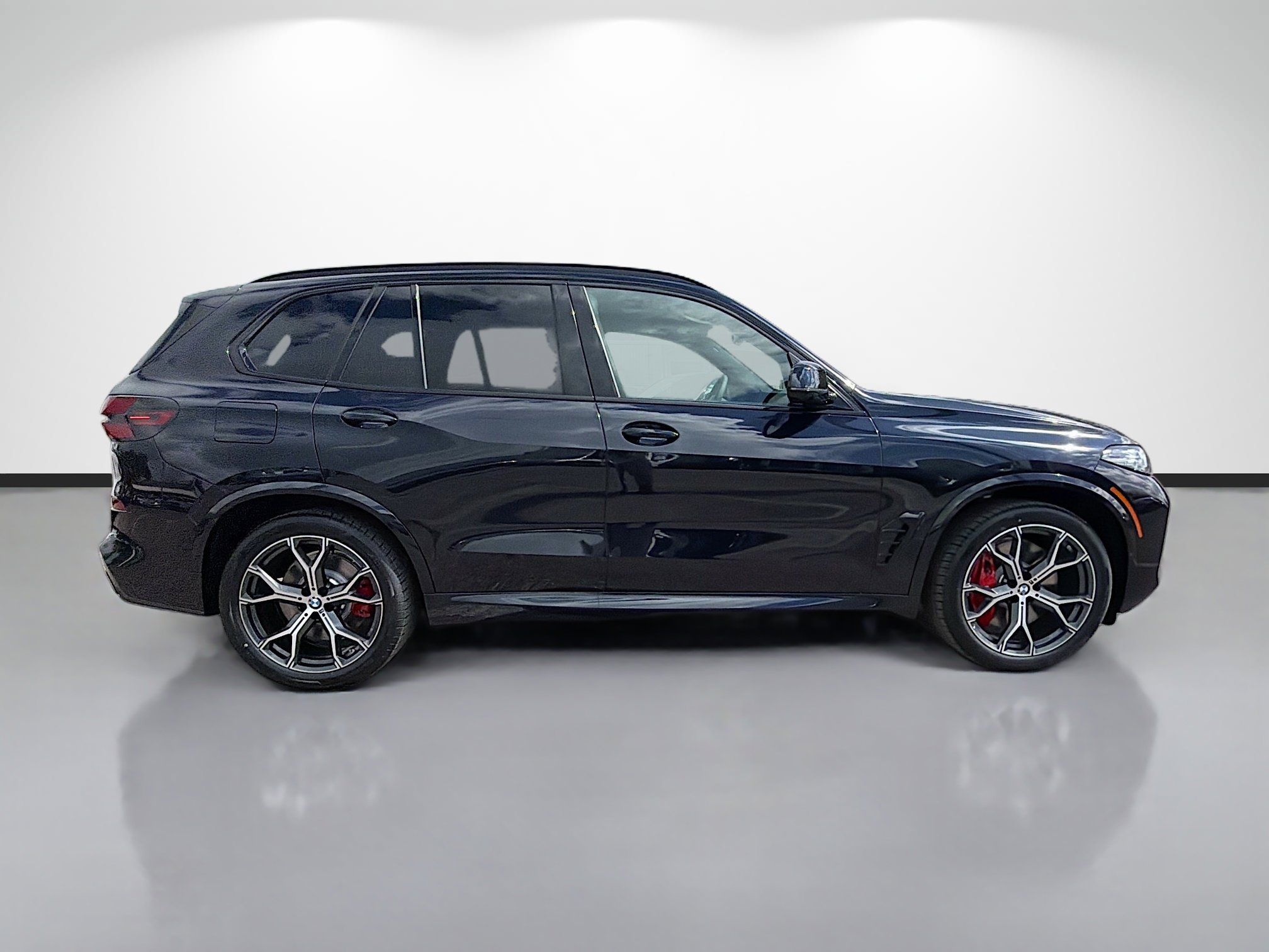 New 2026 BMW X5 xDrive50e w/ M Sport Package image 2