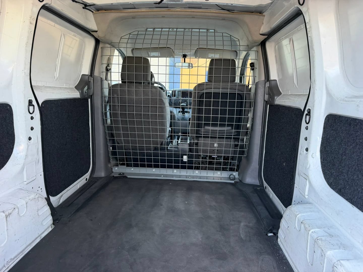 Used 2020 Nissan NV200 SV w/ Back Door Glass Package FWD image 13