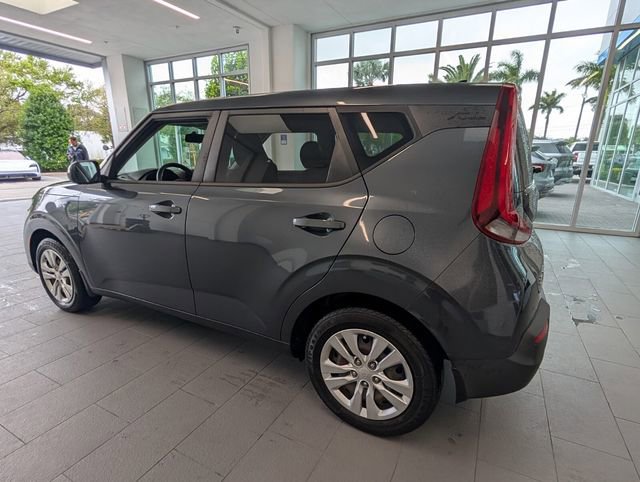 Used 2021 Kia Soul LX image 9