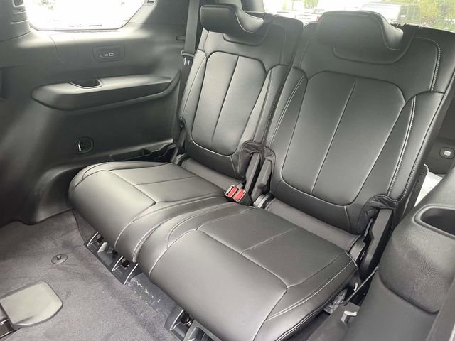New 2026 Jeep Grand Cherokee L Limited AWD/4WD image 10
