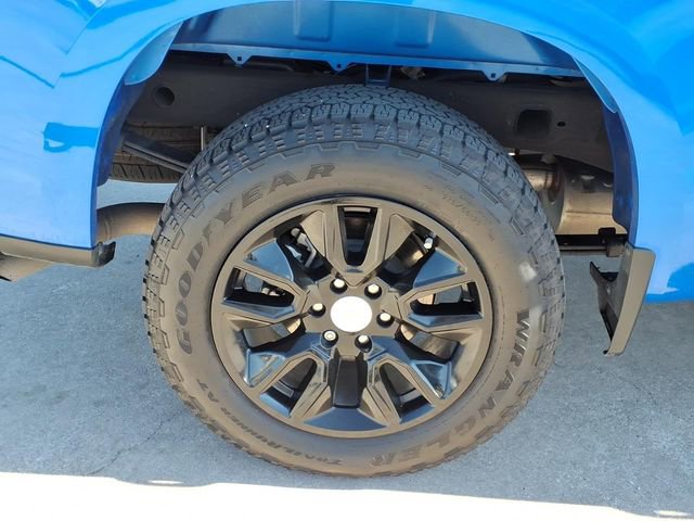 Used 2025 Chevrolet Silverado 1500 Custom image 13