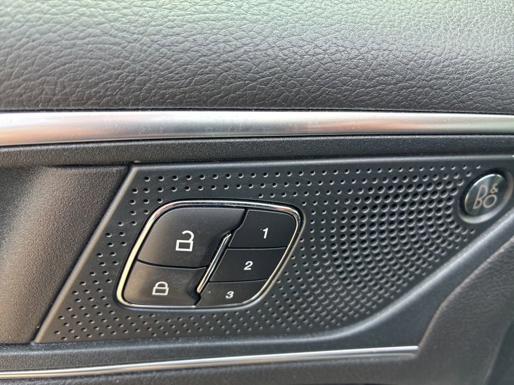 Used 2024 Ford Edge Titanium AWD/4WD image 9